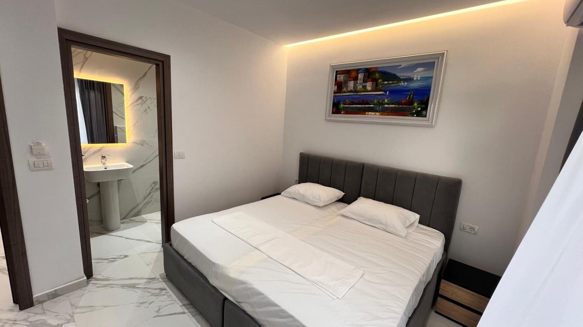 Lezet Hotel Sarandë Exteriér fotografie